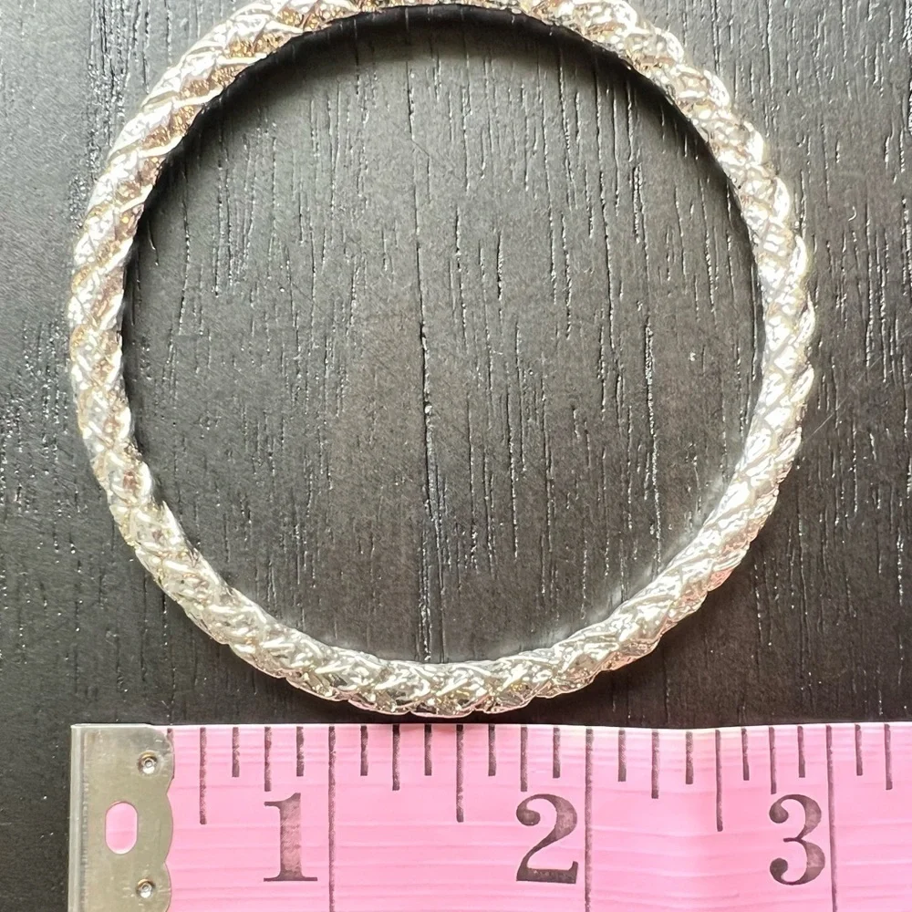Vera Wang Silver Toned Vintage Skinny Stackable Bangle Bracelets Set of Two - OS
